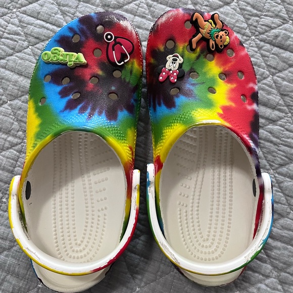 Crocs Bae Iconic Tie Dye Bright
Clogs Sandals Size 6. Jibbitz is not included. - Picture 6 of 9